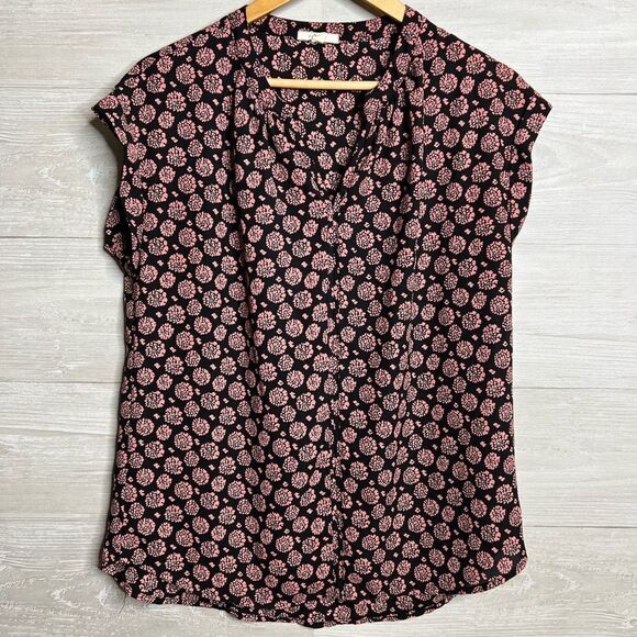 Pleione Top - Picture 1 of 6